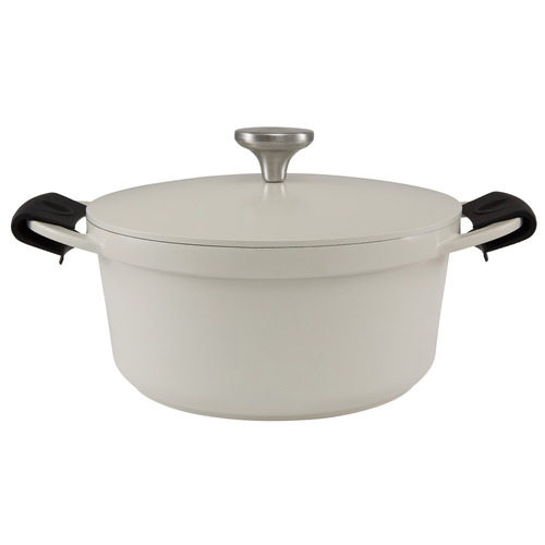 Maxwell & Williams Cast Lite Aluminium Non-Stick Casserole