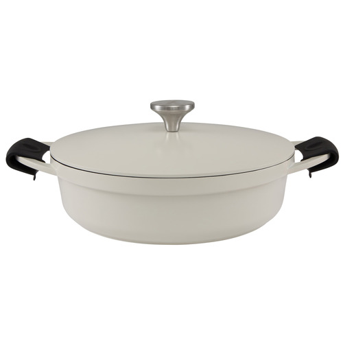 Maxwell & Williams Cast Lite Aluminium Non-Stick Casserole