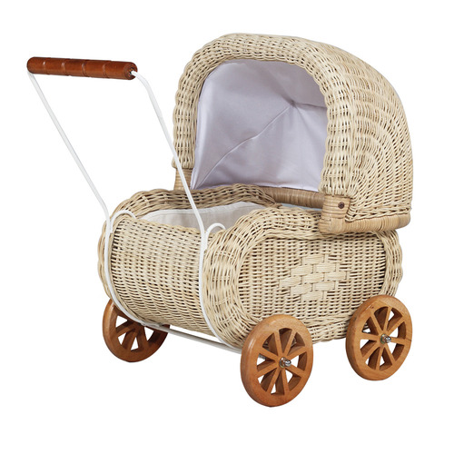 Jessie Rattan Doll Pram Temple & ster