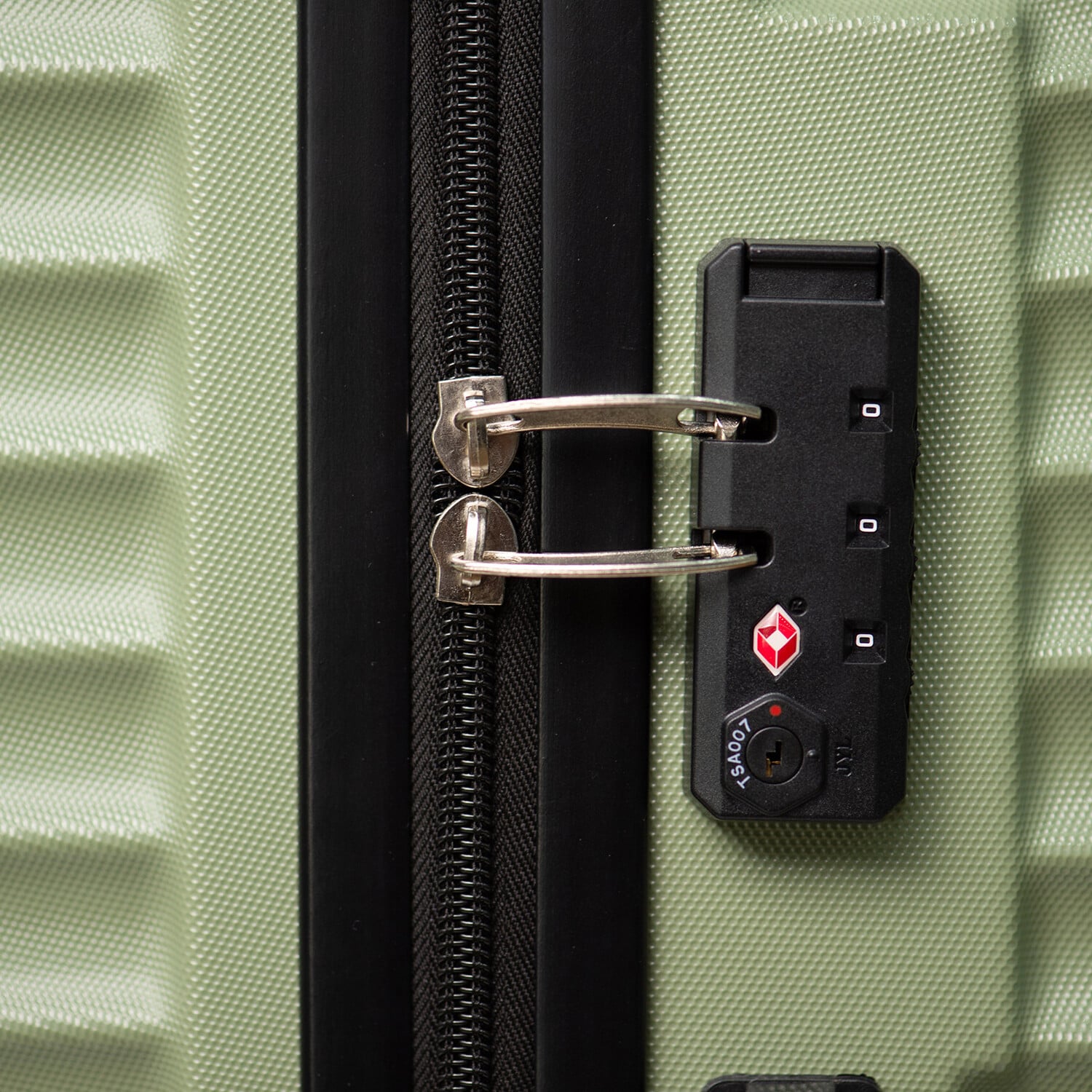 3 Piece Luther Lightweight Suitcase Set