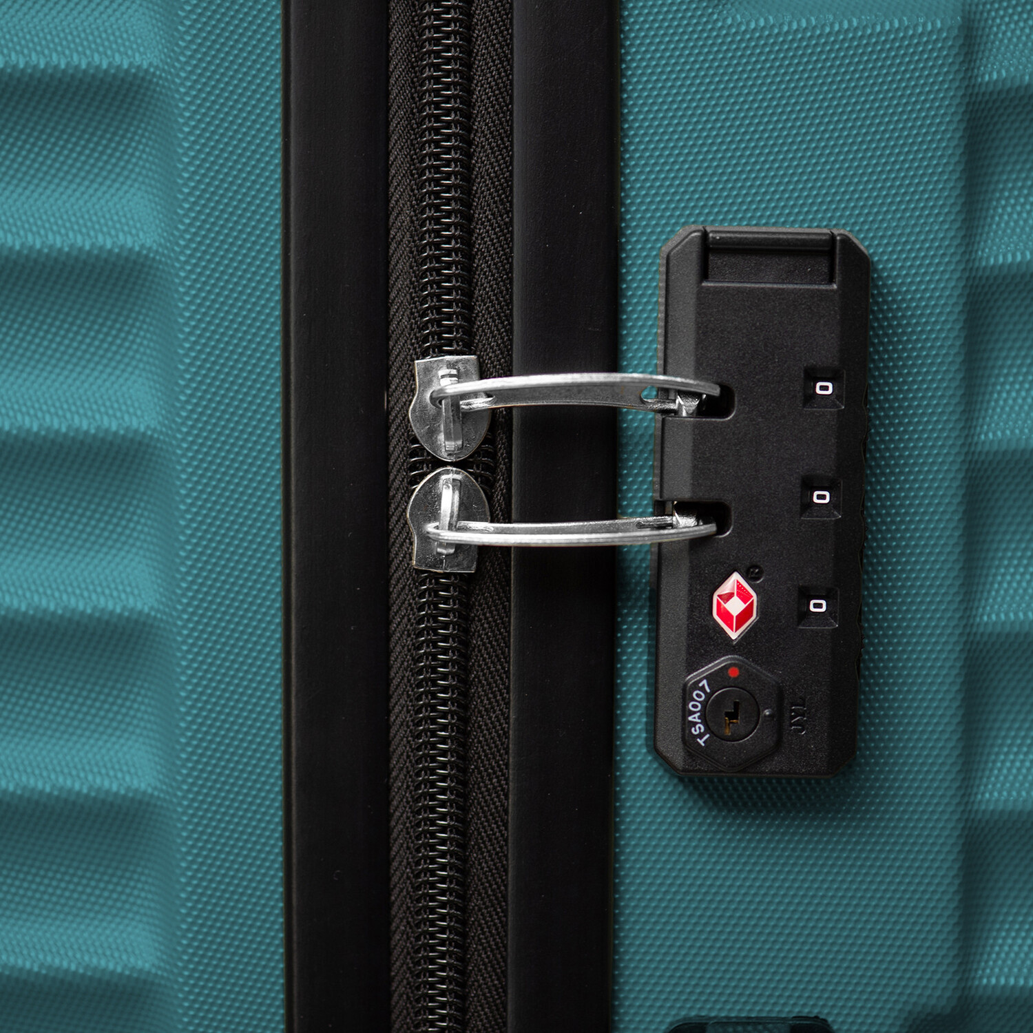 3 Piece Luther Lightweight Suitcase Set