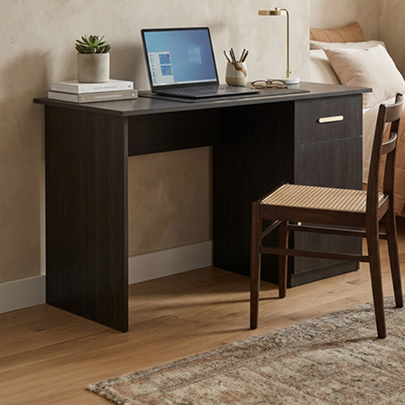Michelin Desk with Oval Handle