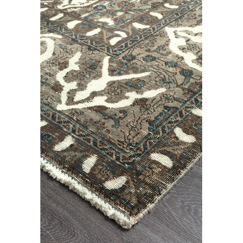 Moss & Mint Wool Blend Vintage Style Persian Rug