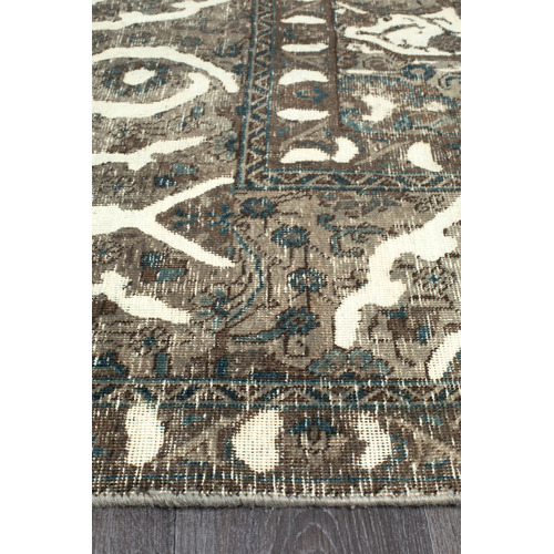 Moss & Mint Wool Blend Vintage Style Persian Rug