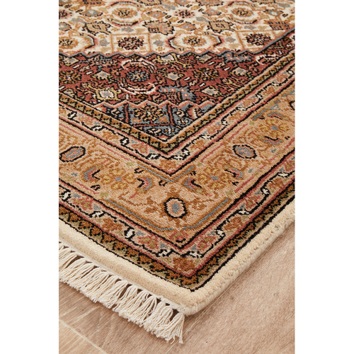 Handmade Narayan Style Persian Rug
