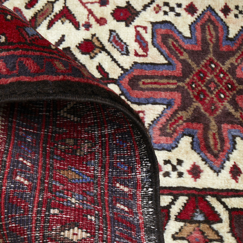 Fuente Hand-Knotted Wool Persian Rug