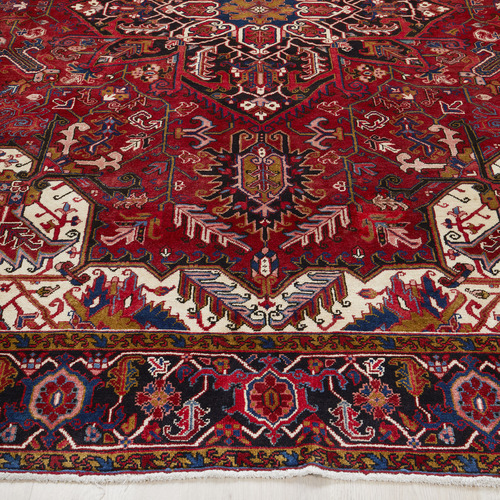 Likha Hand-Knotted Wool Persian Rug