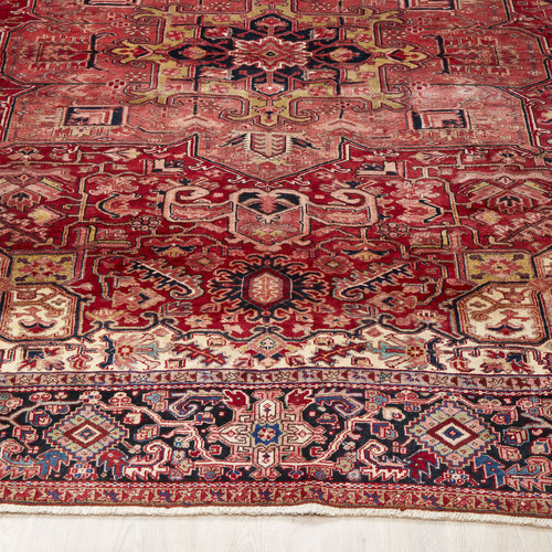 Gable Hand-Knotted Wool Persian Rug