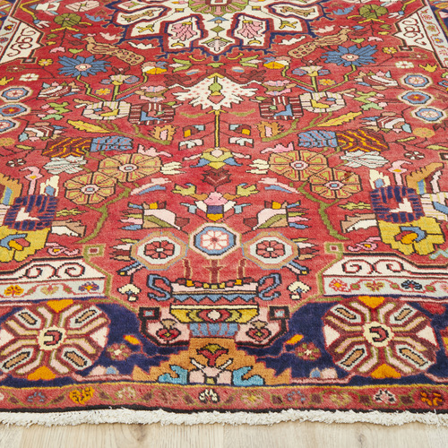 Wilma Hand-Knotted Wool Persian Rug