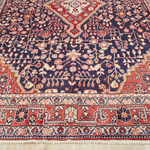 Farah Hand-Knotted Wool Persian Rug