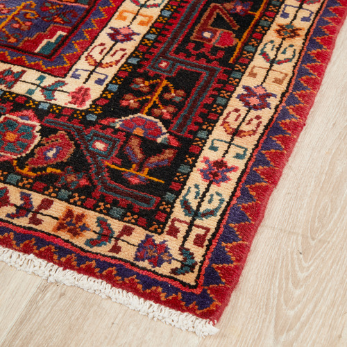 Magritte Hand-Knotted Wool Persian Rug