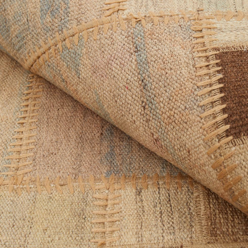 Alysaa Hand-Knotted Wool Rug