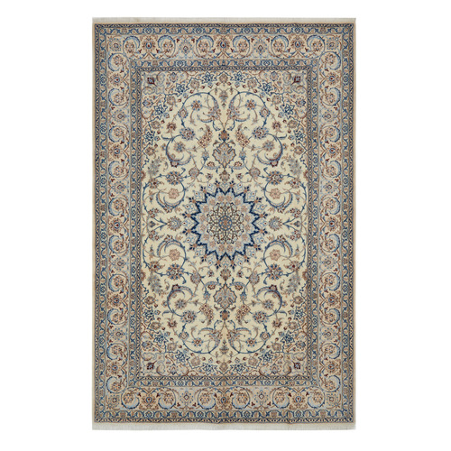 Naen Vintage Hand-Knotted Wool Rug