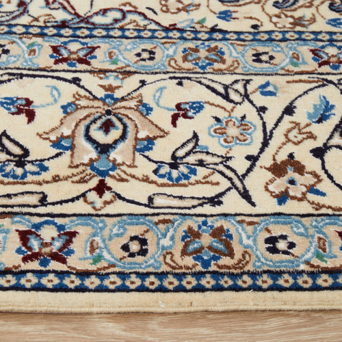 Cream Persian Medallion Hand-Knotted Wool Rug