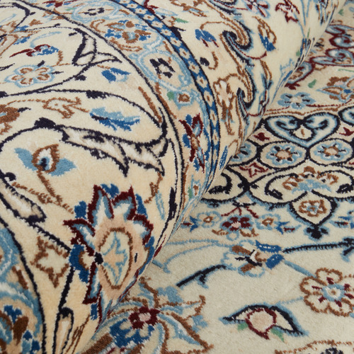 Cream Persian Medallion Hand-Knotted Wool Rug