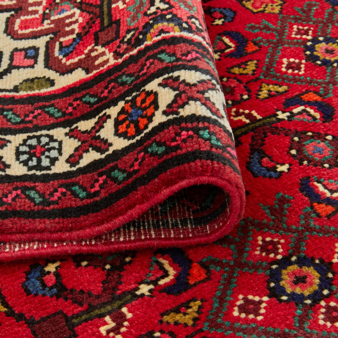 Hamedan Hand-Knotted Wool Rug