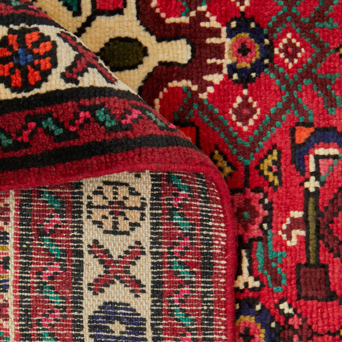Hamedan Hand-Knotted Wool Rug