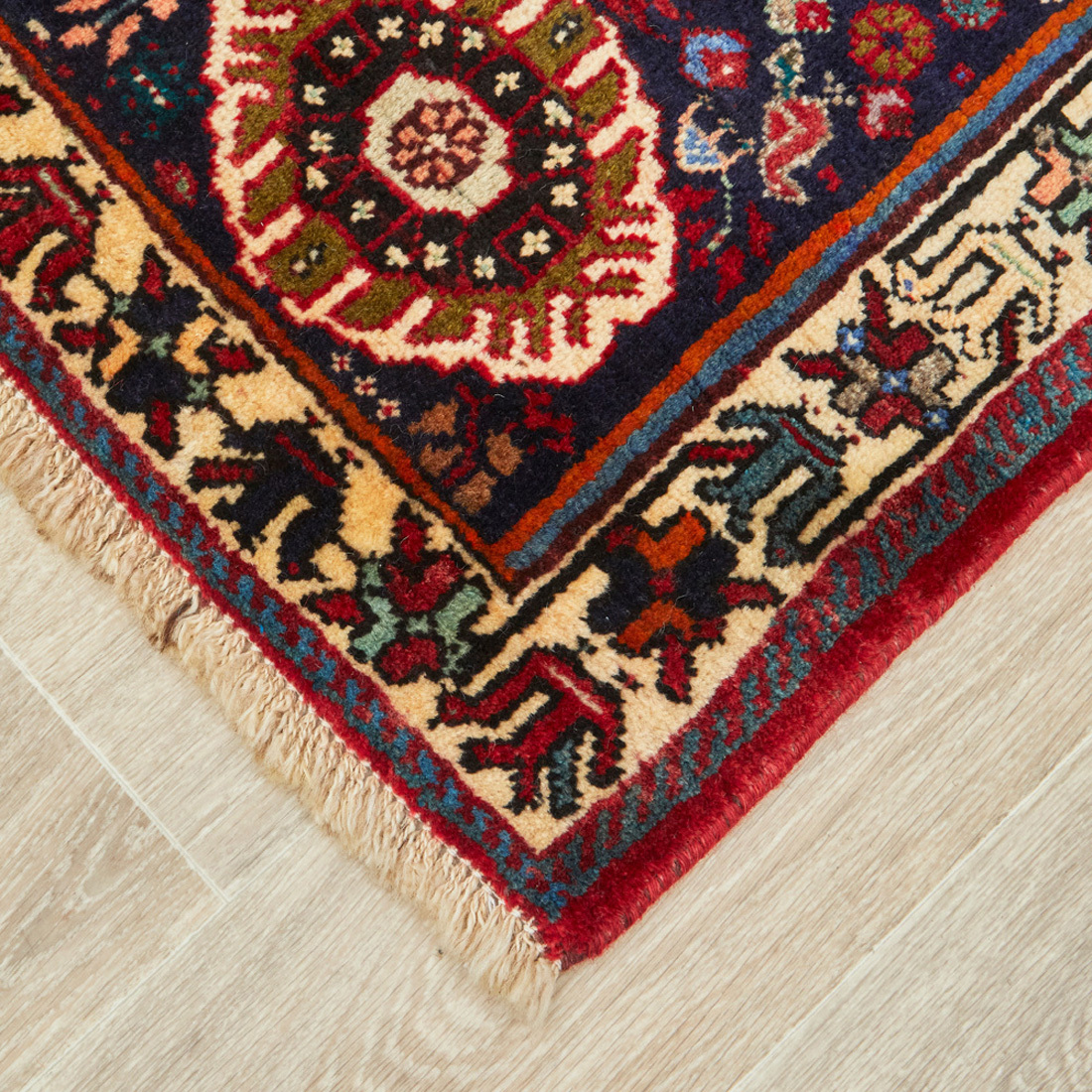 Bradby Persian Hand-Knotted Shiraz Woo Rug
