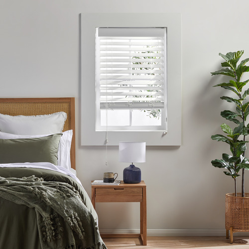 Kiera-White-Faux-Wood-Venetian-Blind