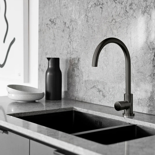 Round Gooseneck Brass Sink Mixer