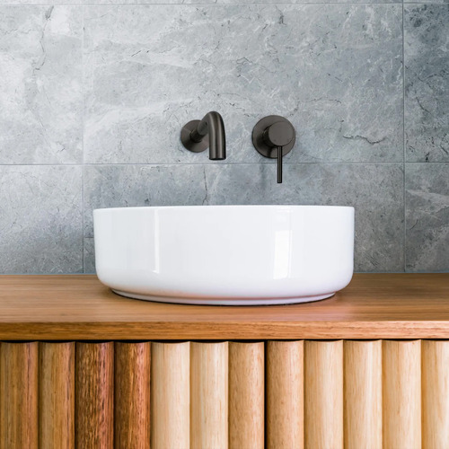 Curved Bath Spout
