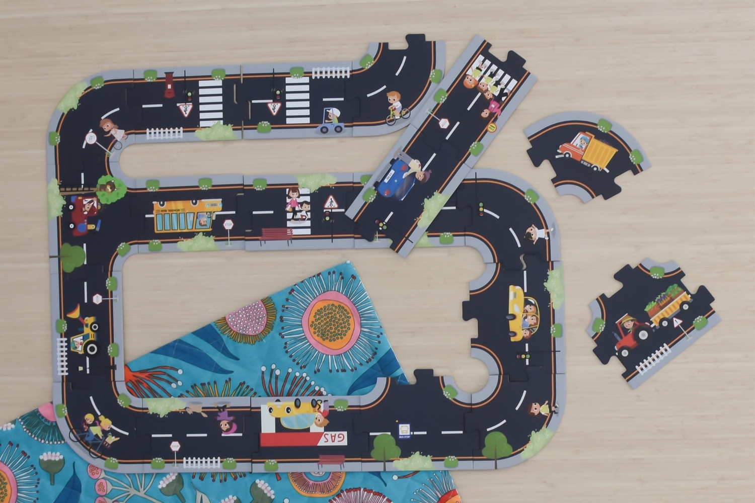 Tooky Toy City Road Puzzle Playmat