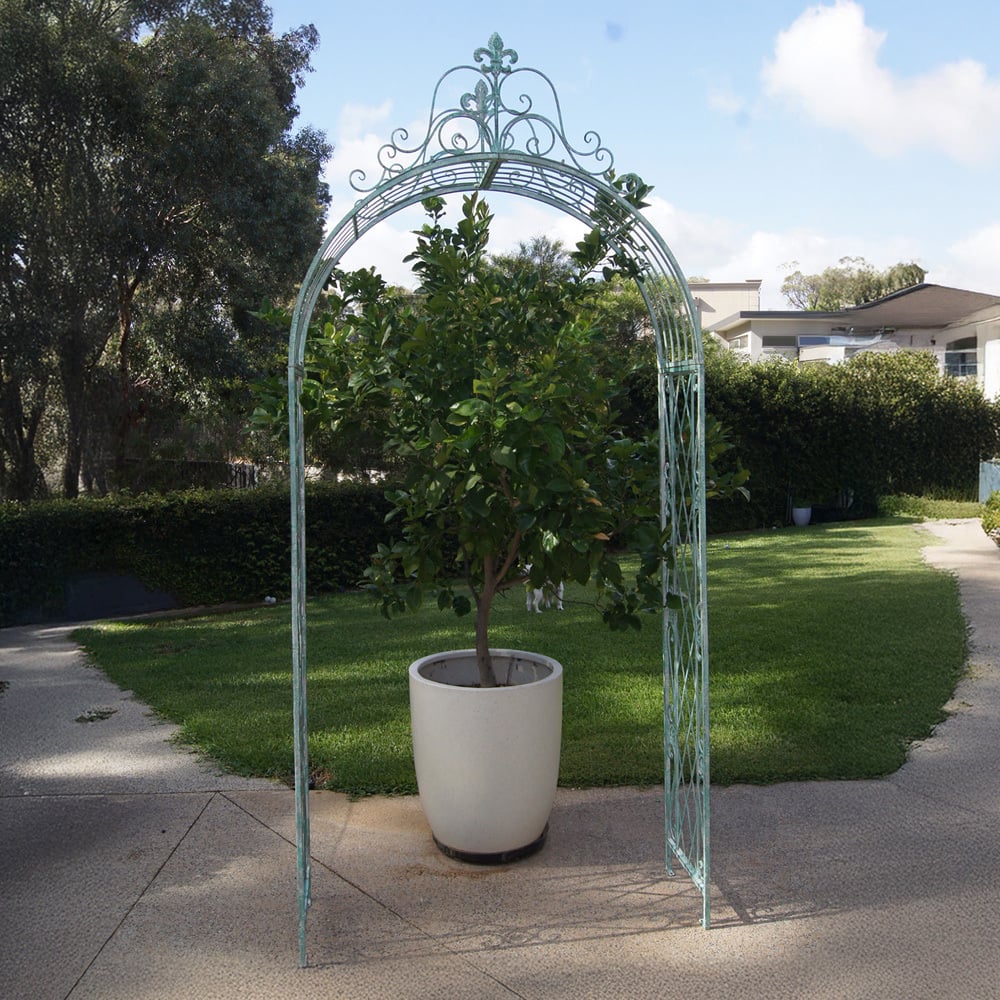Kaelthas Garden Arch