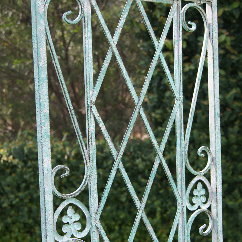 Kaelthas Garden Arch
