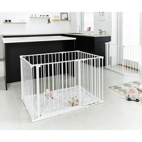 White BabyDan Flex Playpen Temple & ster