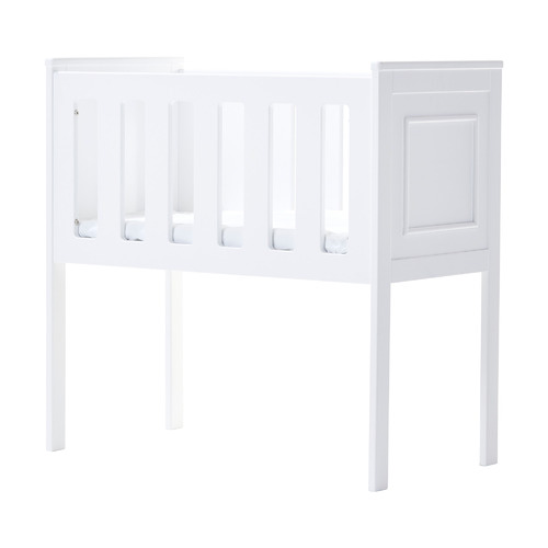 Tasman White Venice Bassinet