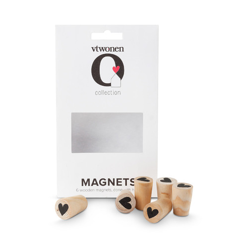 Set of 6 Wooden Cone with Heart Magnets