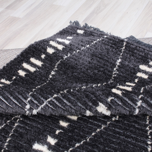 Everard Power-Loomed Rug
