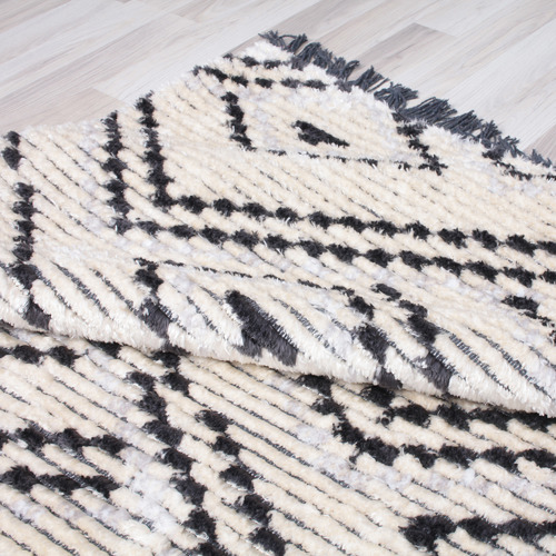 Laria Power-Loomed Rug