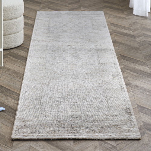 Kiarra Traditional  Rug