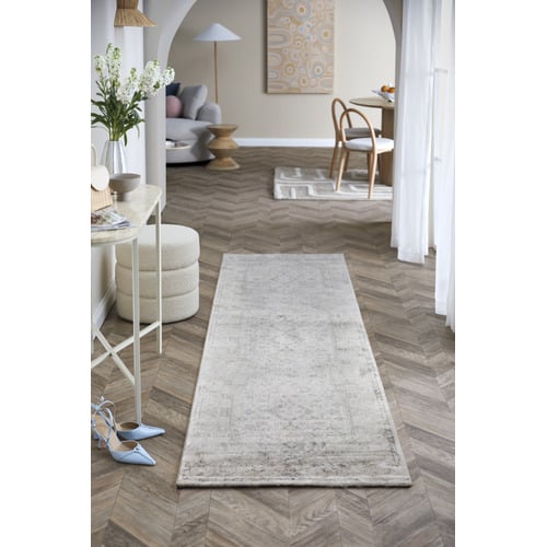 Kiarra-Traditional-Rug
