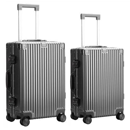2-Piece-Harlow-Lightweight-Suitcase-Set