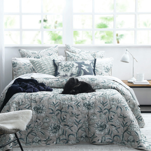 MMLinen Green Katiana Cotton & Linen Bed Cover Set Temple & ster