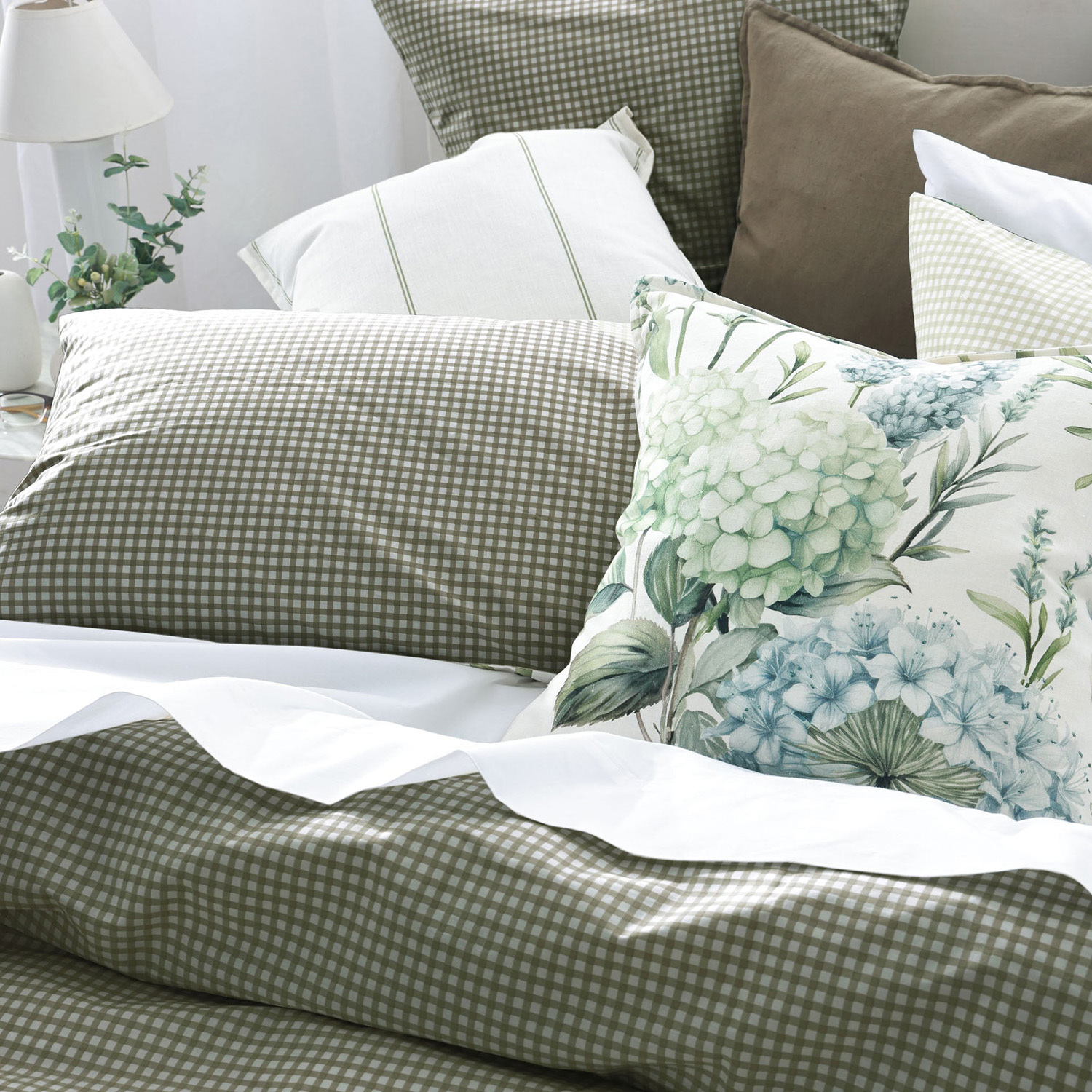 Piccadilly Linen & Cotton Reversible Cushion