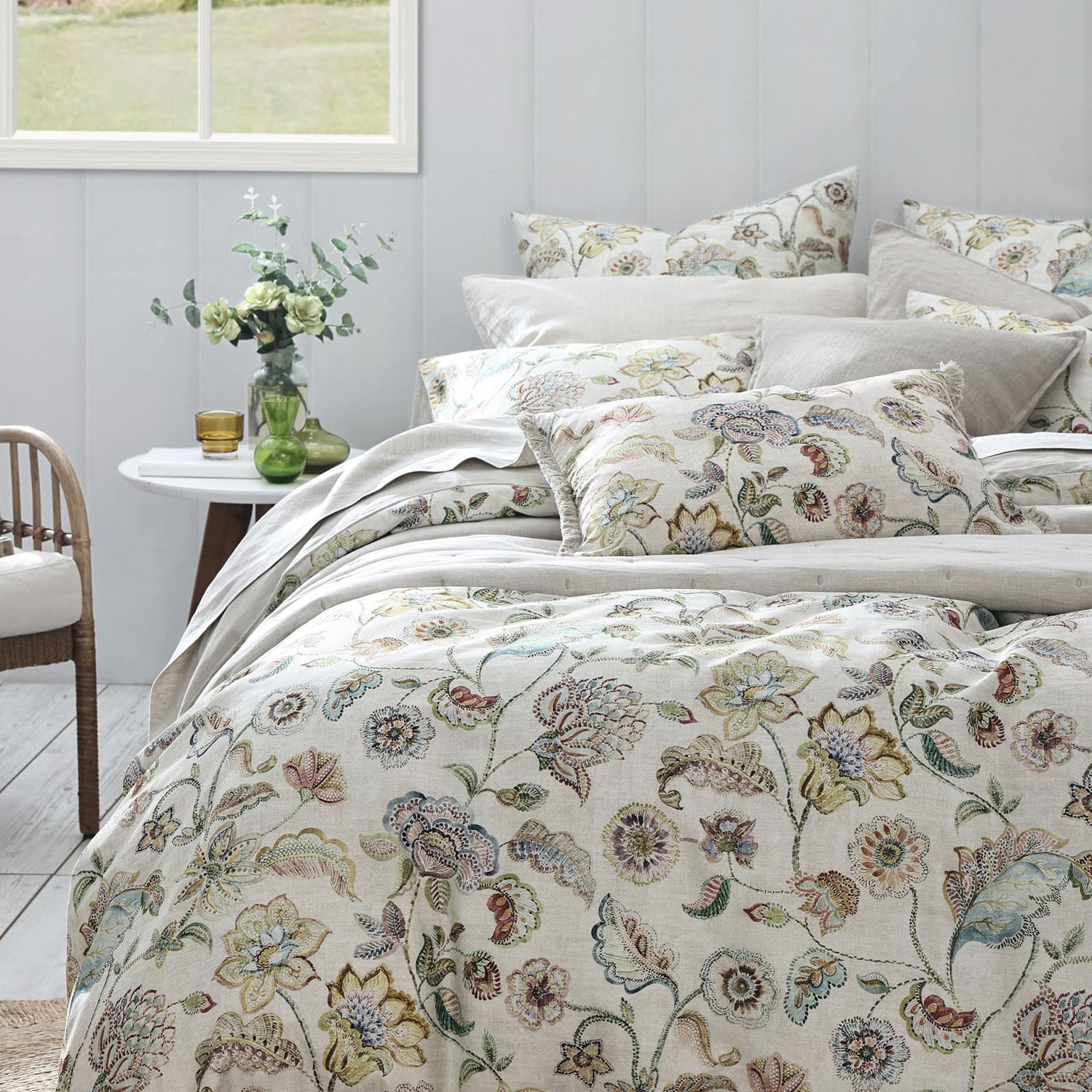 Floral Malfi Linen & Cotton Cushion