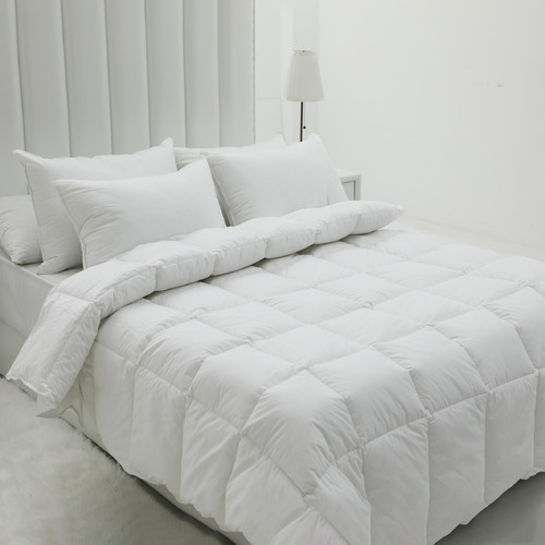 White Bamboo-Blend All Season Quilt