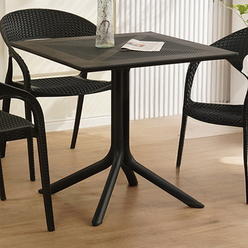 Tara Outdoor Dining Table
