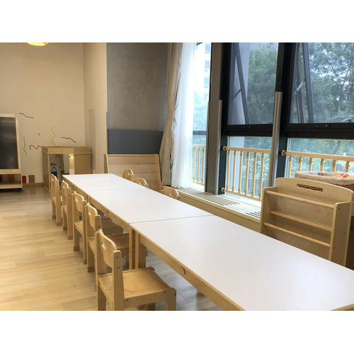 Kids' Pippin Rectangular Table