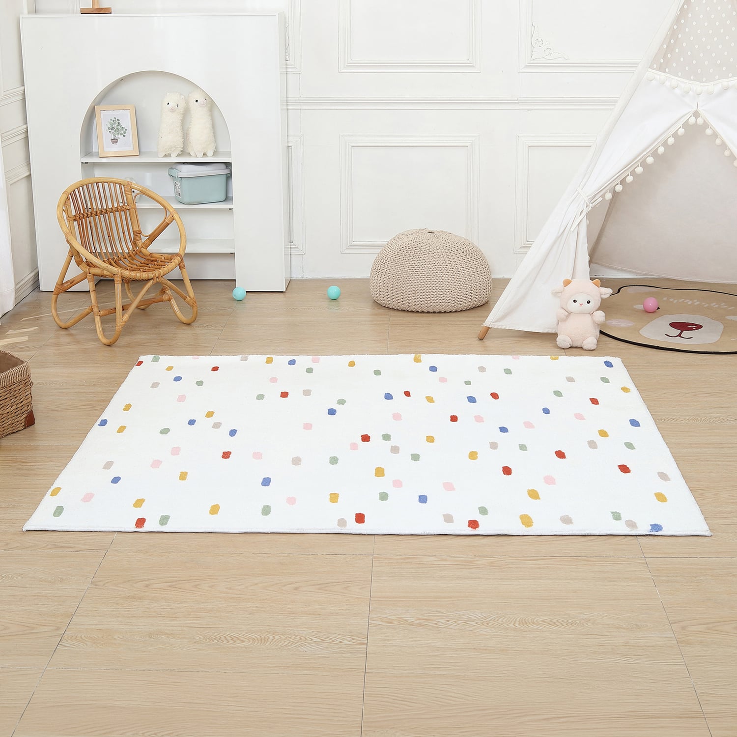 Pretty Dot Dolly Power-Loomed Rug
