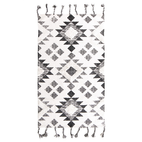 Traditional Tufted Cotton Rug