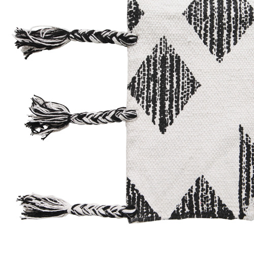 Traditional Tufted Cotton Rug