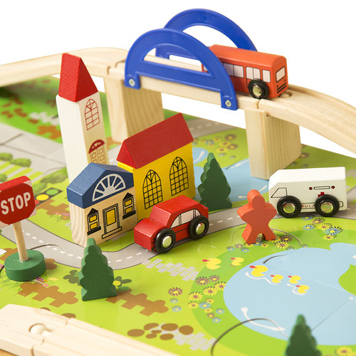 Onshine 90 Piece Train Play Set with Table