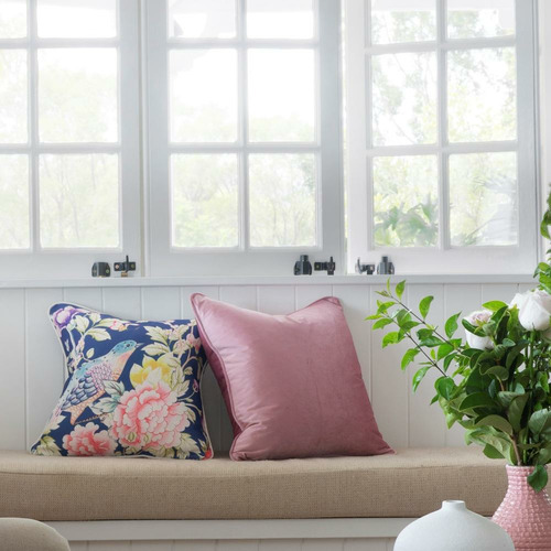 Oriental Romance Linen-Blend Cushion Cover