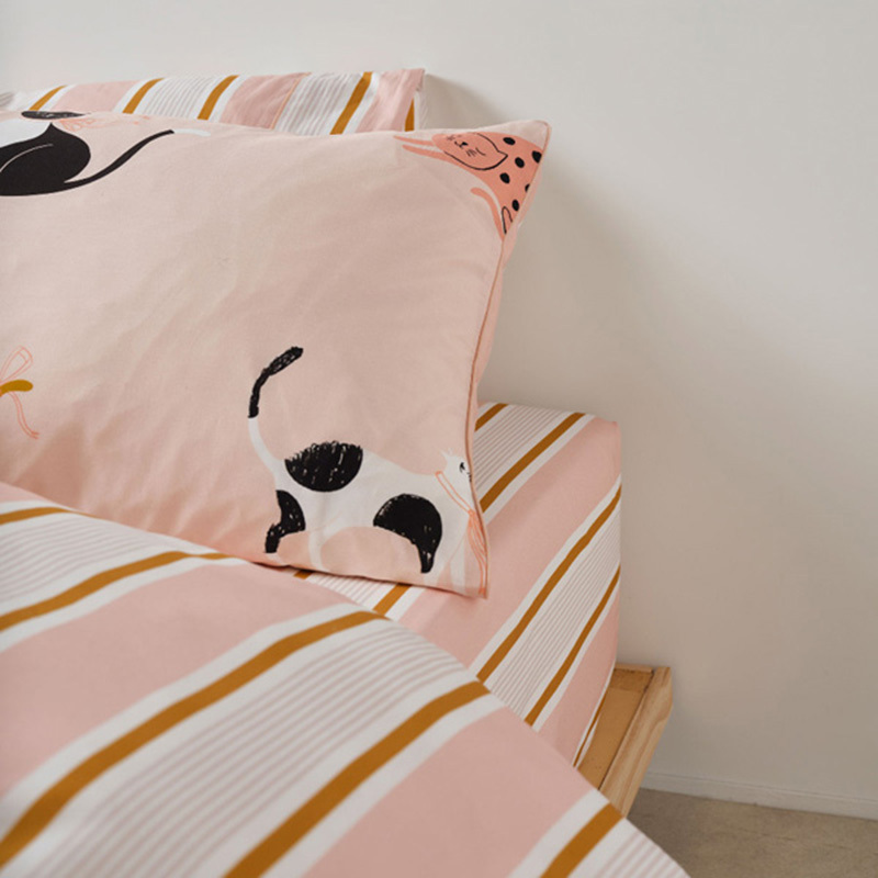 Linen House Kids Cats 'n' Bows Quilt Cover Set