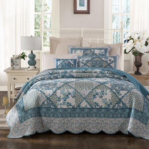 ClassicQuilts Blue Bouquet Cotton Coverlet | Temple & Webster