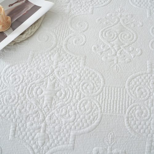Boutique-White-Cotton-Coverlet-Set
